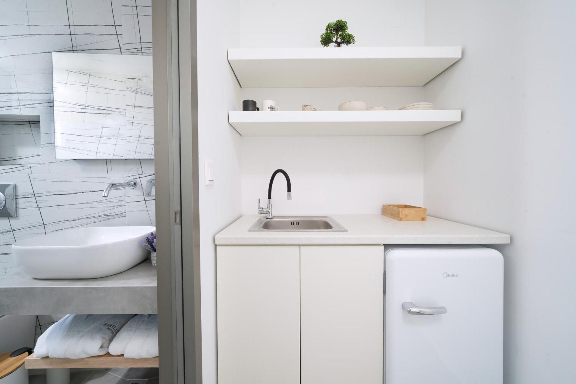 Parilion Suites Ποτός Εξωτερικό φωτογραφία